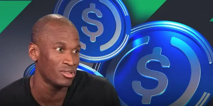 🚨Arthur Hayes warns new stablecoin IPOs are a “hot potato” — most will be overvalued and fail due to locked distribution channels (exchanges, social media, banks).

 Stablecoin success hinges on these channels. Circle’s IPO kicks off “stablecoin mania,” but bubble risks remain.