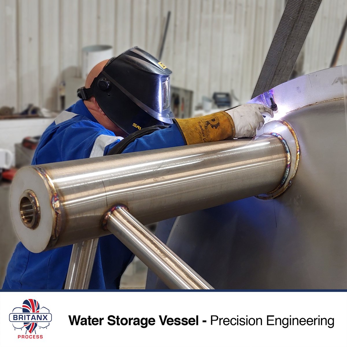 Britanx_'s tweet photo. Just wrapped a 6,000L stainless steel cooling + storage vessel for a food industry client 

· Made in the UK
· Designed in-house
· Integrated cooling plates
· Food-grade finish

Smart design meets solid engineering.

01691 575726
https://t.co/sUwwNwBpBp
#Britanx #FabdecGroup https://t.co/HdeHwzn9d4