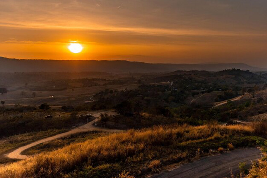 AsiaKingTravel's tweet photo. 😍Top 10 de beaux #Villages et #Villes de #Thaïlande hors des sentiers battus
Découvrez les beaux villages et villes authentiques de Thaïlande : Chiang Khan, Pai, Sangkhlaburi... Trésors cachés hors des #sentiersbattus
-------------
👉https://t.co/bFXkNXoraF https://t.co/3wpwpMWLAq