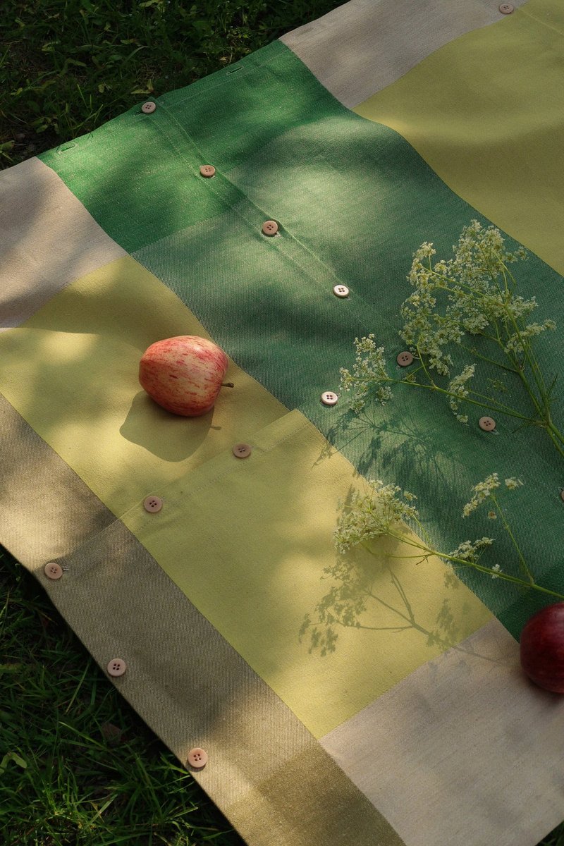 hokuwalk's tweet image. 【6/18-20】🇩🇰🇫🇮文化会館と、🇫🇮または🇫🇮を拠点とするデザイナーたちによる共同展示「10 Days of Summer」に、#エリザ・菊地ドフォッセ さん参加！生地は、Lapuan Kankuritの協賛により実現✨
📍3daysofdesign / Gammel Strand 48, 1202 Copenhagen
3daysofdesign.dk/exhibition/10-… 
#3daysofdesign #イベント