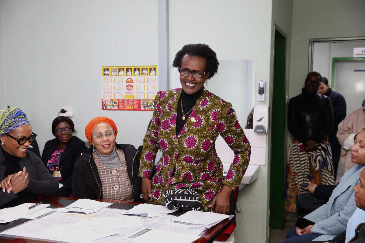 Winnie_Byanyima's tweet image. South Africa is also set make progress in its HIV response through the #CloseTheGap treatment campaign, aiming to reach an additional 1.1 million people living with HIV with life-saving treatment. 
🇿🇦 #endAIDS