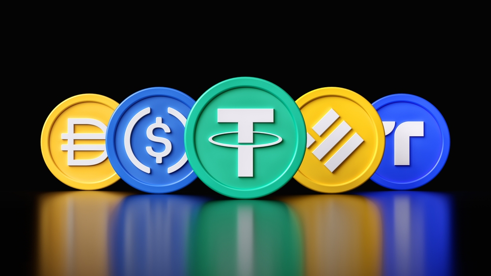 🚀 Stablecoins aren’t just for trading! Discover surprising ways they're reshaping finance, payments, and beyond. 🪙✨
Read more 👉 cryptolinks.com/news/stablecoi…
#Stablecoins #CryptoInnovation #DeFi #Blockchain