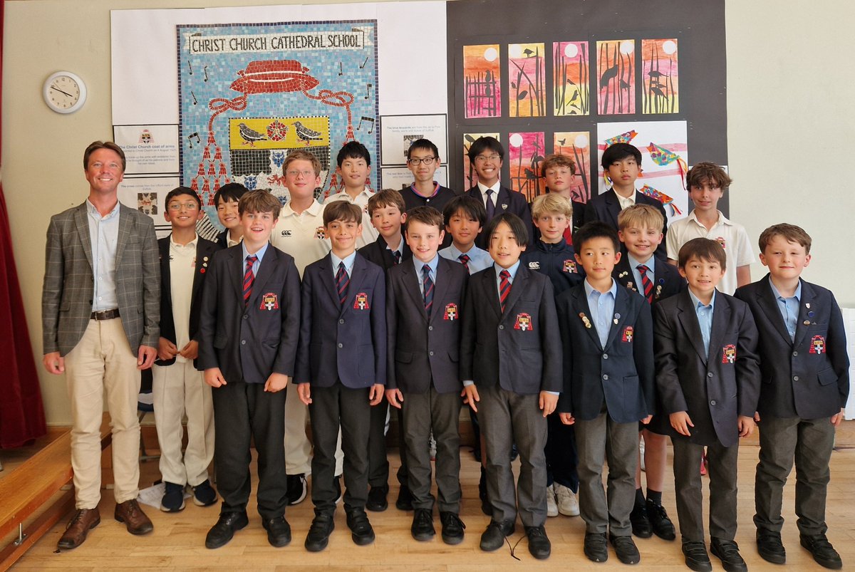 Twenty happy boys and one happy singing teacher! Congratulations to Mr Hallam and the <a href="/WorcCollegeOx/">Worcester College, Oxford</a> #choristers for yesterday's fearless solo singing showcase, with a wonderful range of styles and musical personalities on display  🎶 #choir #education #oxford