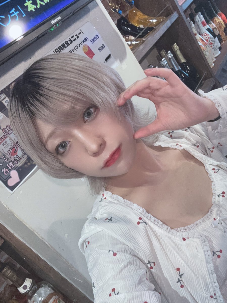 オープンしました🏝

本日は
♡ハラグチリサ  <a href="/r_i_s_a_work/">ハラグチリサ🥀ガラプロ三つ巴B班義経役</a> 18:30~22:30
♡める <a href="/Ri240514/">めるちゃん</a> ~22:00

ハラグチリサ出勤してます✨

どなたでもご帰宅いただけます
皆様のおかえりお待ちしております🙇‍♀

#アイドルリゾート
#コンカフェ
#上野