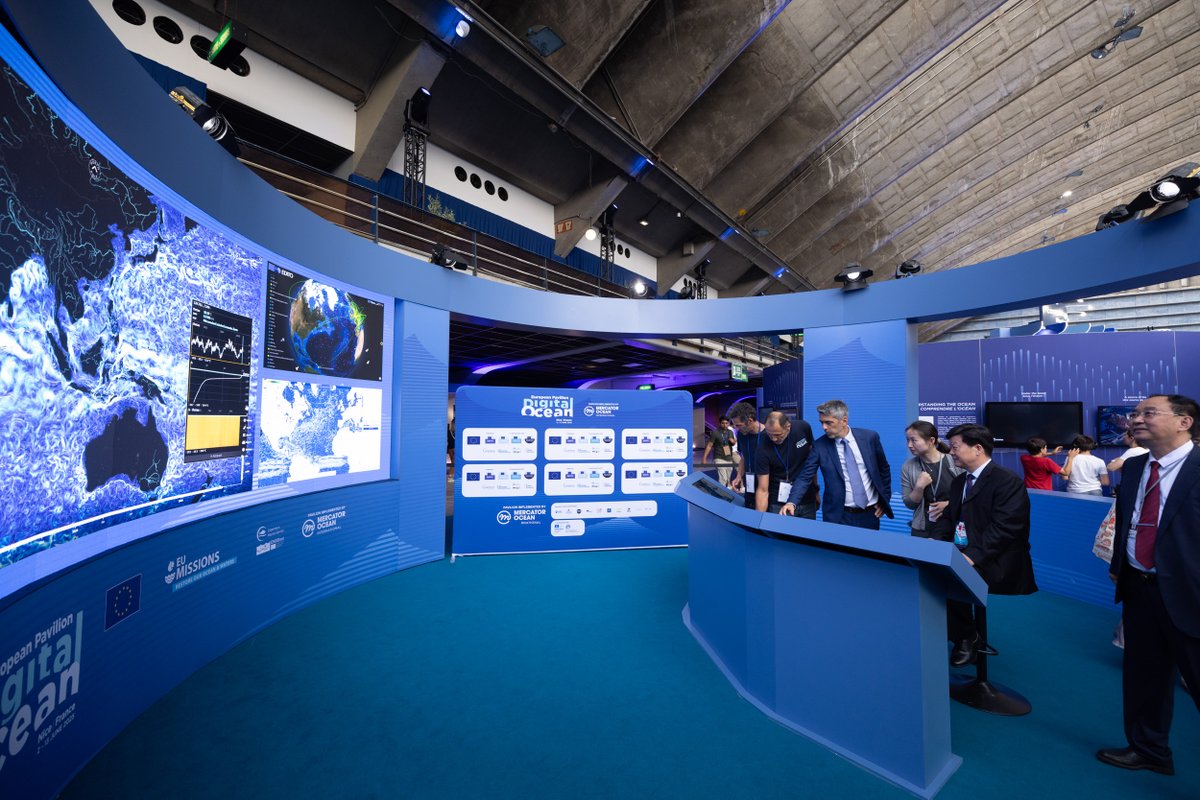 edito_dto's tweet image. π 6,000+ people experienced the power of the πͺπΊ #EUDTO at #UNOC3!
From live demos to hackathons, the EU DTO showed how we're transforming ocean knowledge with π modelling, π biodiversity insights & π‘οΈ resilience tools.
π₯ Replays soon at π digitaloceanpavilion.eu