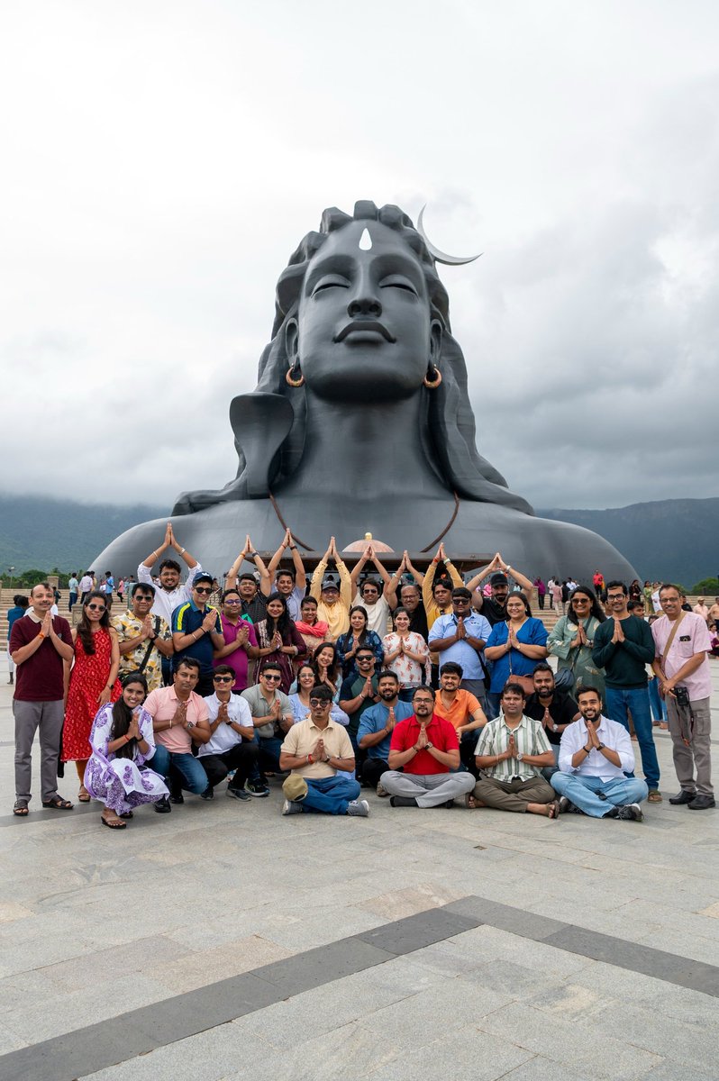 ishafoundation's tweet photo. Isha Yoga Center Coimbatore recently hosted 36 accomplished leaders from @GodrejEnt_group for an enriching single-day retreat. The team discovered the profound serenity of Dhyanalinga, Yogeshwar Linga, and Adiyogi while learning simple yet powerful Yoga and meditation practices.

It was wonderful to see how investing a single day in inner wellbeing can rejuvenate and inspire.

Thank you Godrej Enterprises Group for visiting Isha Yoga Center!