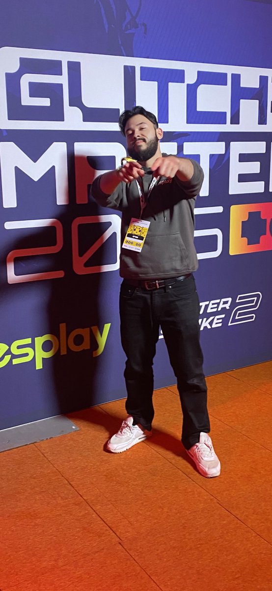 Jake (@jakesandkuhl) on Twitter photo Glitched Masters 2025 ✅✅
Unfortunately I wasn’t able to stay for our team photo but I’m so grateful for everybody involved and the many memories we made for life! I learned a lot and I’m so happy that I was able to help make this possible.
Tack så mycket!!! 🇸🇪 <a href="/glitchedSE/">GlitchedSE</a> Glitched Masters 2025 ✅✅
Unfortunately I wasn’t able to stay for our team photo but I’m so grateful for everybody involved and the many memories we made for life! I learned a lot and I’m so happy that I was able to help make this possible.
Tack så mycket!!! 🇸🇪 <a href="/glitchedSE/">GlitchedSE</a>