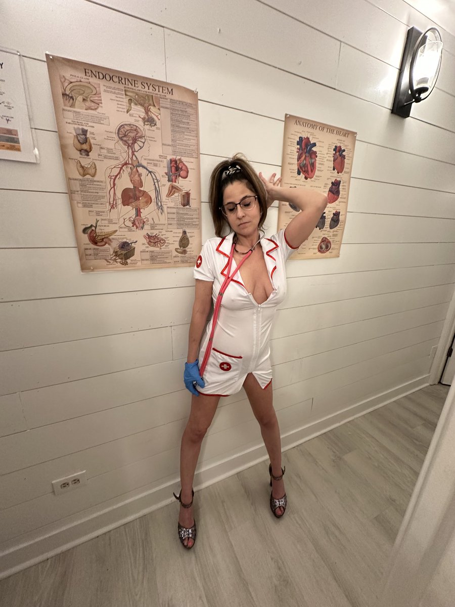 Let me be ur lol sexy nurse 👄