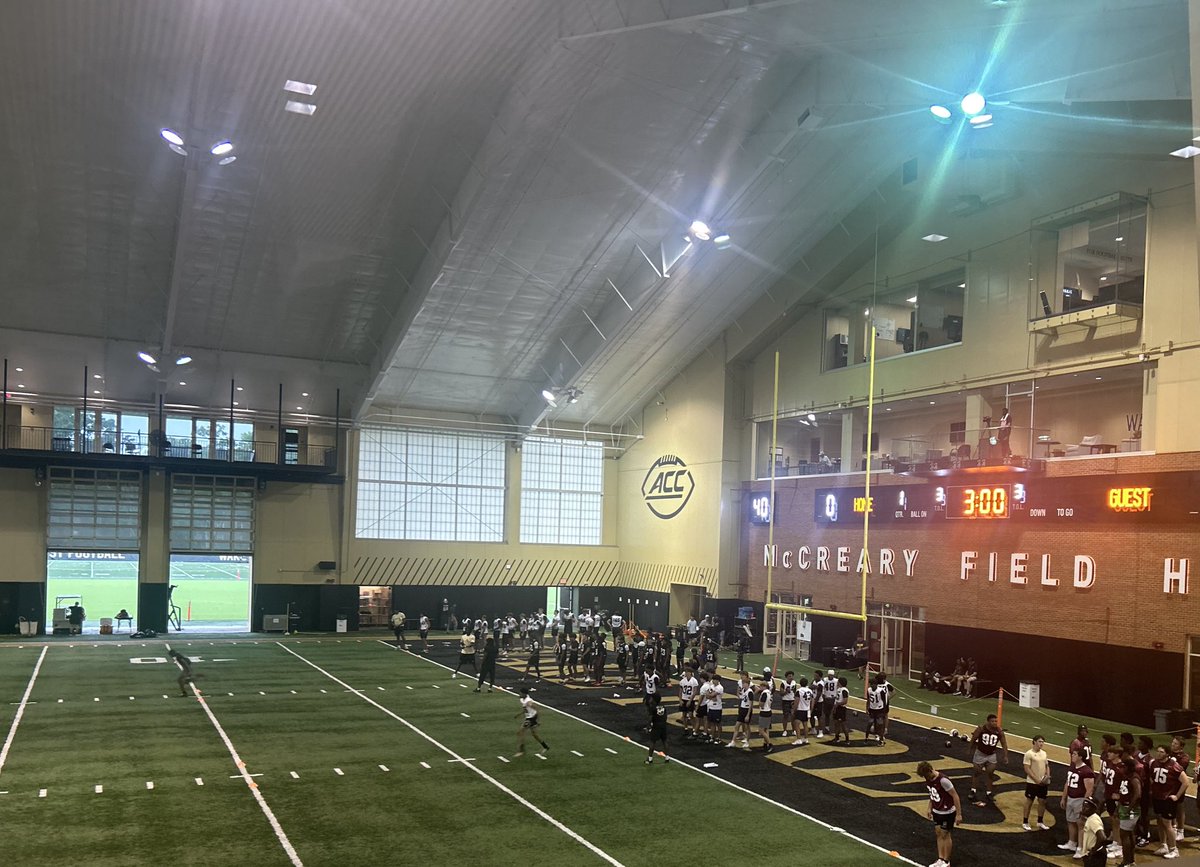 FredMelton2026's tweet image. Had a blast throwing balls @WakeFB camp yesterday! Big energy, amazing facilities and great coaching! Thank you @CoachDanEnos @CoachCoryMartin @CoachDickert
@Coach_Fab @CoachBroschardt @primetimecamps @JayFiedler
