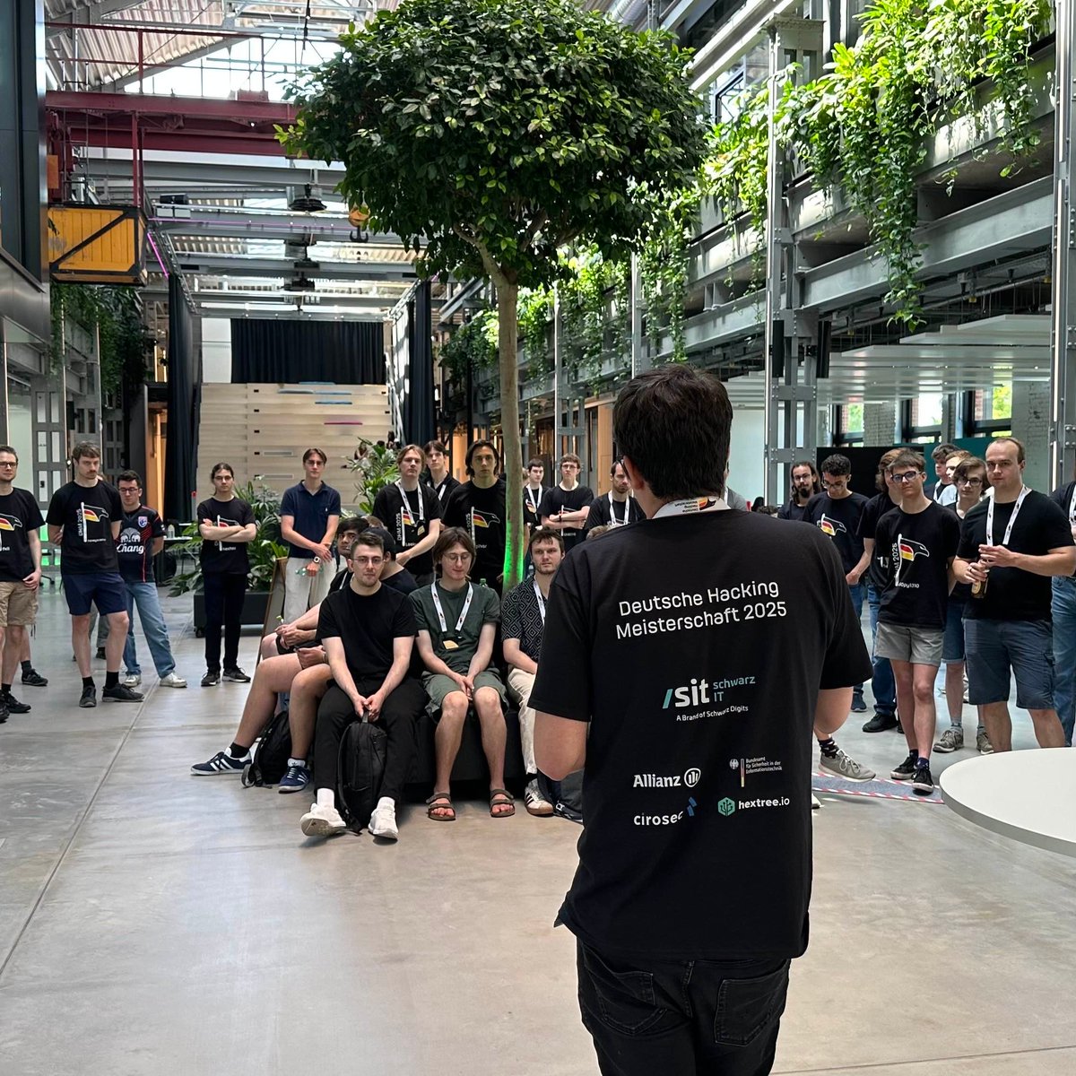 After a great dinner yesterday, we're kicking off our teambuilding day! ☀️

Lots of energy, good vibes, and an awesome start here at openspace Heilbronn💻
