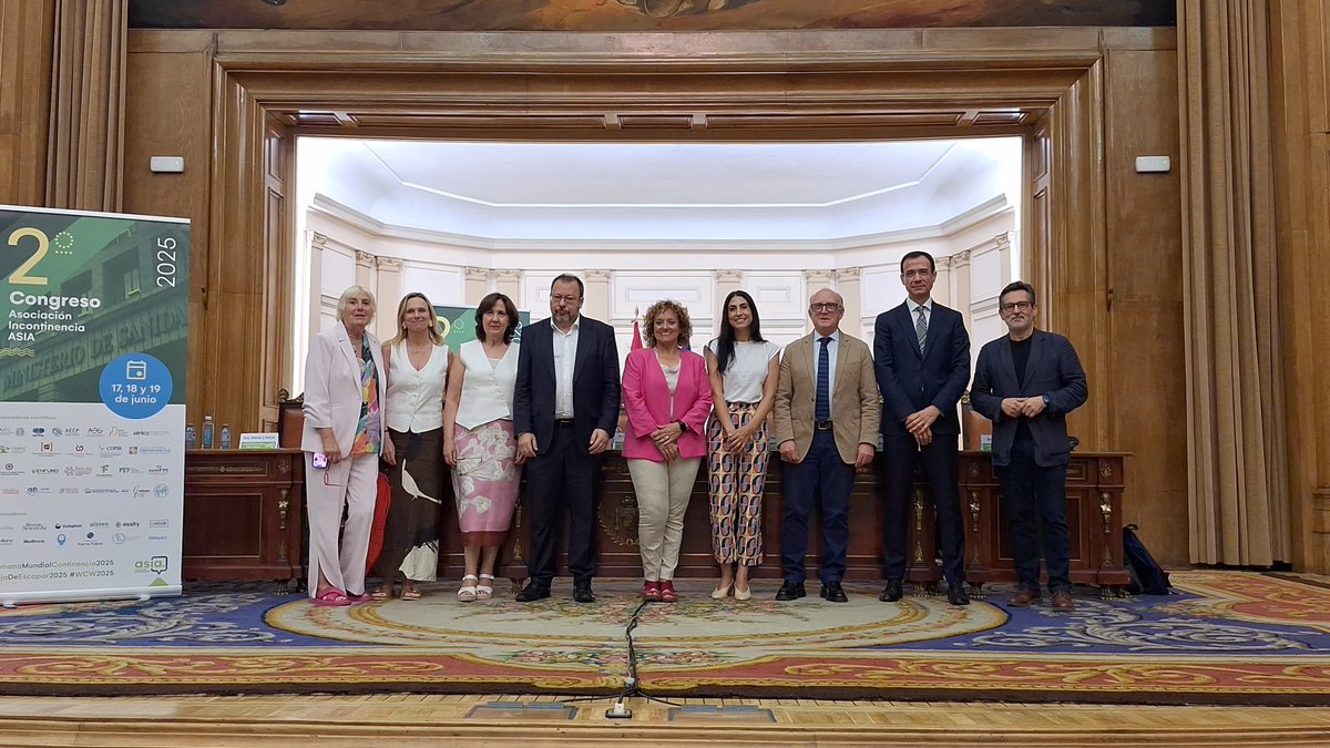 Consejo General Colegios Farmacéuticos (@farmaceuticos_) on Twitter photo 🏛 La tesorera de <a href="/Farmaceuticos_/">Consejo General Colegios Farmacéuticos</a>, Rita de la Plaza, ha participado en la inauguración del II Congreso de <a href="/InconAsia/">asociación incontinencia Asia</a>.
💬 "Desde la Farmacia no queremos que este colectivo sufra en silencio. Debemos seguir trabajando para reforzar el rol asistencial de la farmacia"
#WCW2025 🏛 La tesorera de <a href="/Farmaceuticos_/">Consejo General Colegios Farmacéuticos</a>, Rita de la Plaza, ha participado en la inauguración del II Congreso de <a href="/InconAsia/">asociación incontinencia Asia</a>.
💬 "Desde la Farmacia no queremos que este colectivo sufra en silencio. Debemos seguir trabajando para reforzar el rol asistencial de la farmacia"
#WCW2025