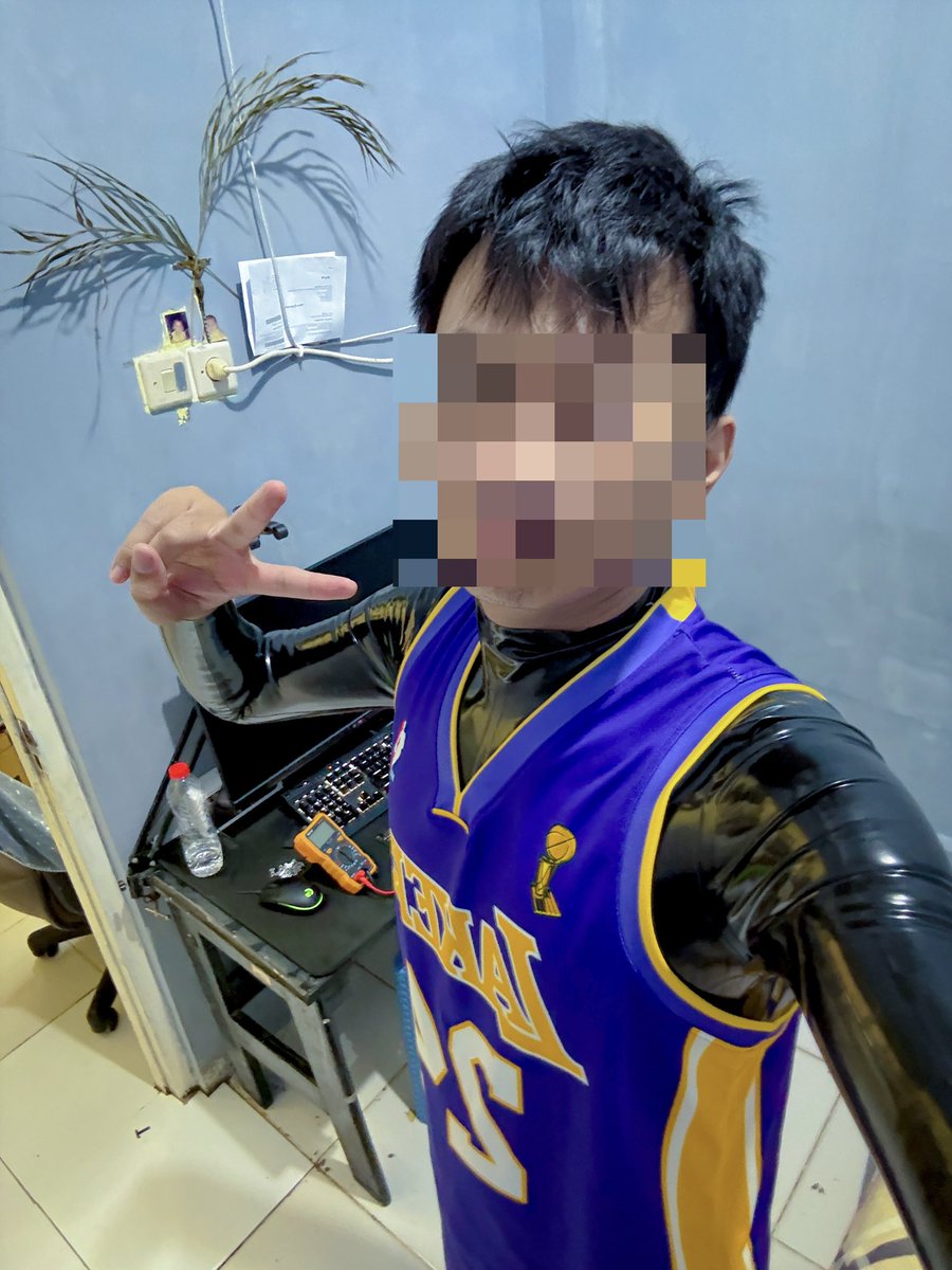 rdlz59's tweet photo. Do i look good ? https://t.co/88lY0Z4bF0