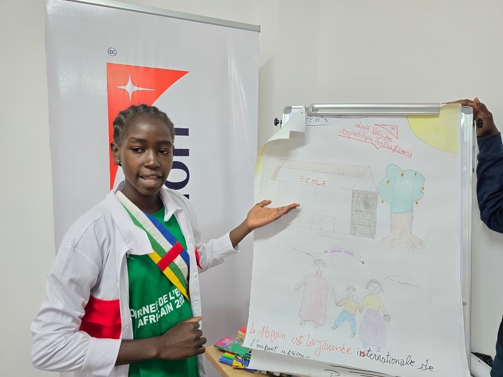 WorldVisionCAR's tweet photo. 20 kids in Bangui painted their dreams on our walls for #DayOfTheAfricanChild!Coloring hope, they spoke out for peace & rights. See the vibrant mural! #WorldVisionCAR #Bangui2025 #VoicesOfChildren https://t.co/xHxsniBzBH