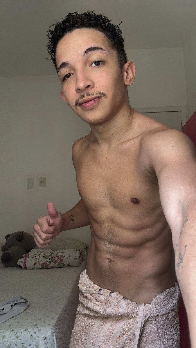 flpecunh's tweet photo. BOA TARDE!🫶🏻 https://t.co/o2Rsahiomh