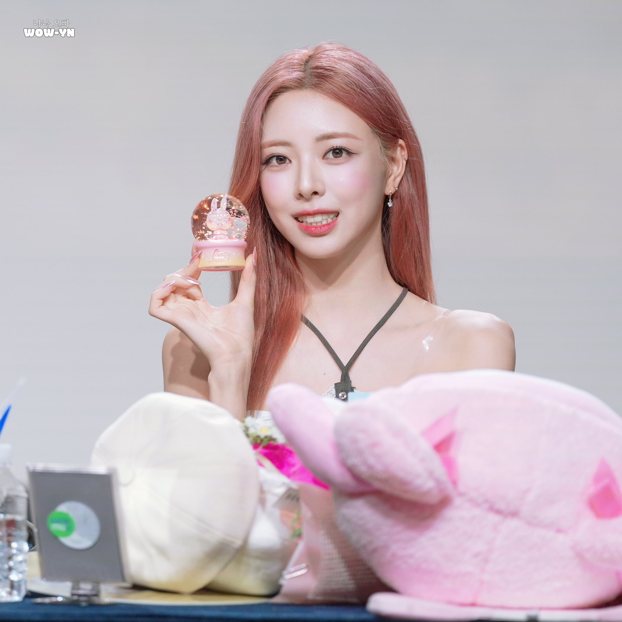 セール中…リュジン直筆サイン入り超大型写真…イッチ(ITZY