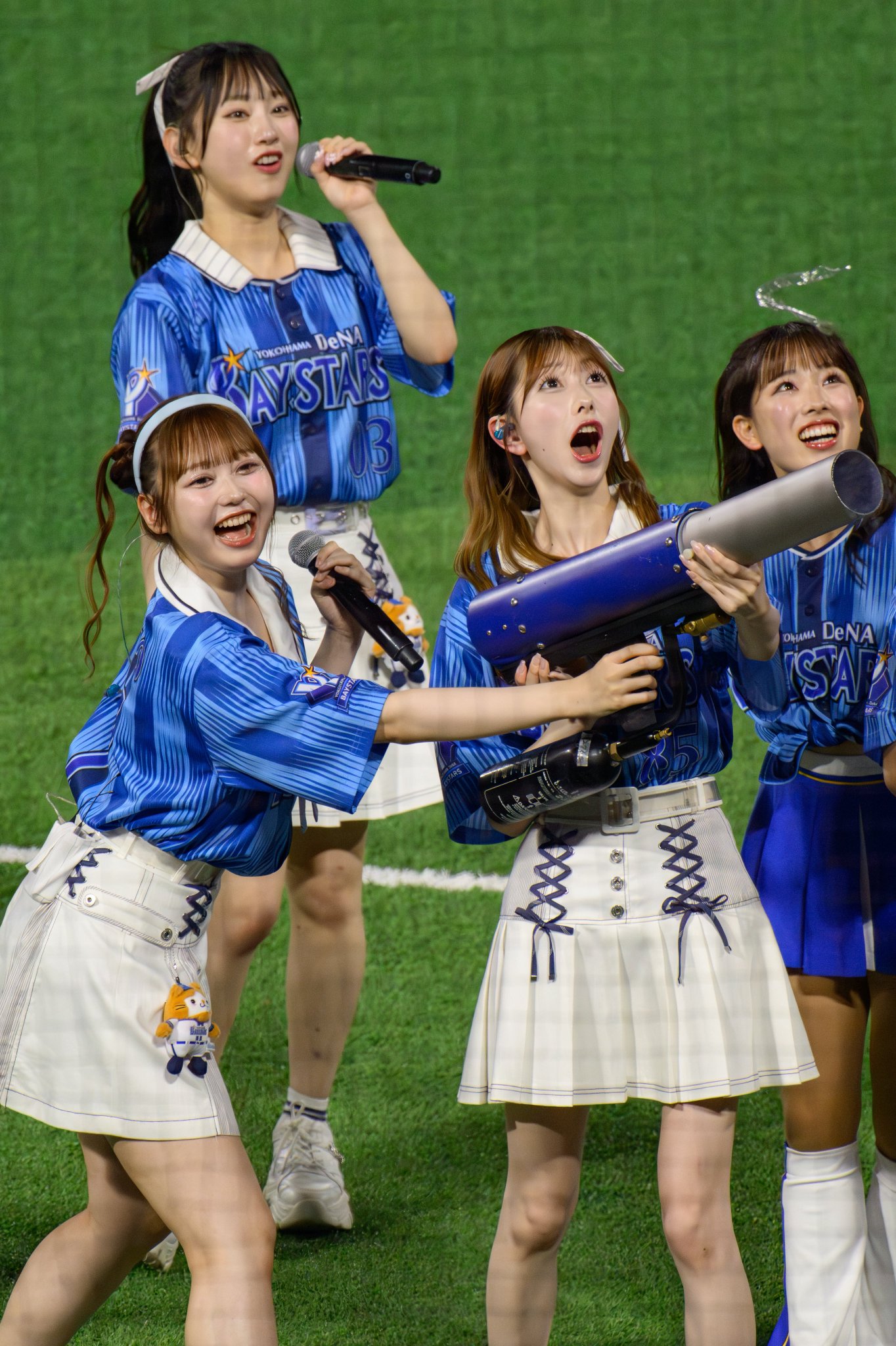 AKB48 - AKB48 added a new photo.
