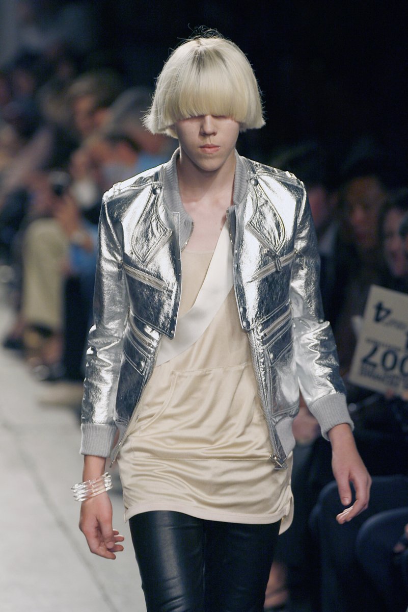 絶版‼️ HEDI SLIMANE 2007 HEDI SLIMANE 2007エディ・スリマン - 古本買取 2手舎/二手舎