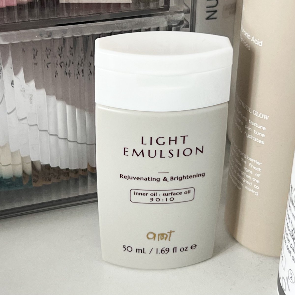 กุเจอแล้วมอยเจอร์ที่ช่วยกู้หน้าปังมากกก จะผิวแห้ง ผิวมัน หน้าเป็นสิว จบทุกปัญหาจริง เนื้อเข้มข้น แต่ไม่หนักหน้า ผิวชุ่มชื้นสุขภาพดีขึ้นมาก เน้นใช้ทุกวันเช้าเย็นได้เลยย หน้าดีขึ้นจนคนทัก 1,000%