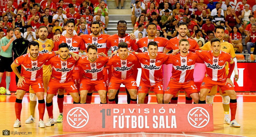 Miguel Ángel Cano Mellado (@mellado13futsal) on Twitter photo ⚽️❤️🤍 ¡𝗗í𝗮 de final de Play-Off!
🏆 Partido 1
🆚 FC Barcelona
⏰ 18:45
🏟️ Palau Blaugrana
📺 @teledeportertve
¡𝐕𝐚𝐦𝐨𝐬 @Jimbeecartagena ! ⚔️♥️
@Munichsports ✖️
<a href="/ProneoSports/">Proneo Sports・プロネオ</a> ✅️
📷 <a href="/jlopez_m/">José López</a>
#M13 #Final ⚽️❤️🤍 ¡𝗗í𝗮 de final de Play-Off!
🏆 Partido 1
🆚 FC Barcelona
⏰ 18:45
🏟️ Palau Blaugrana
📺 @teledeportertve
¡𝐕𝐚𝐦𝐨𝐬 @Jimbeecartagena ! ⚔️♥️
@Munichsports ✖️
<a href="/ProneoSports/">Proneo Sports・プロネオ</a> ✅️
📷 <a href="/jlopez_m/">José López</a>
#M13 #Final