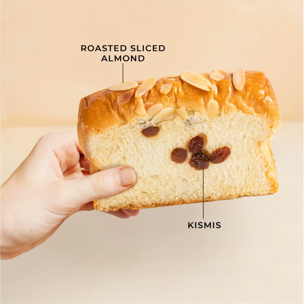 Sirambutmerah_'s tweet image. Siapa yang suka Almond &amp;amp; Raisins? 🙋‍♀️Sekarang ada Roti Sobek Vegan Almond &amp;amp; Raisins dari Firstwish Bakery! Gurihnya almond, manisnya kismis, semuanya 100% vegan! 🍞🌿 Cocok banget buat sarapan atau teman ngopi. 

tinyurl.com/FBAlmondR

#VeganBread #AlmondRaisins #zonauang