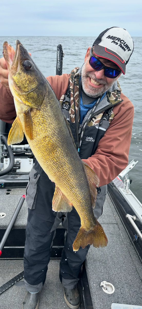 kkwalleye's tweet image. 58 degree water on Green Bay is cold for mid-June… Still managed to fool a few nice ones with my son Mike👍

#MercuryPartner #BerkleyFishing #Blackfishgear #CiscoFishingSystems #Cabelas #PowerPole #EgoFishing #walleye #walleyefishing #fishing #outdoors #Marinette #wisconsin