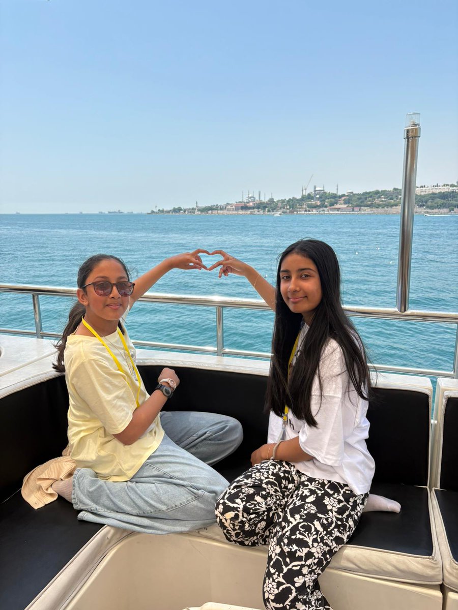 olive_bburn's tweet photo. Scenes from our the Year 6 cruise across the Bosphorus, where the
Black Sea connects to the sea of Marmara and where Europe meets Asia.
#Goodtimes
#Hisory
#sightseeing
#Istanbul
#MakingMemories
#WeAreStar https://t.co/swyBWoyhXO