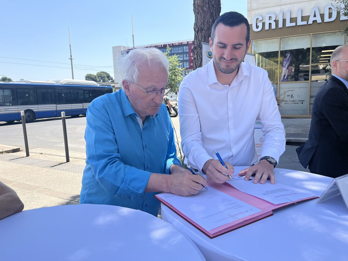 🚮 Montpellier avance vers le zéro déchet ! Dans le quartier des Grisettes, nous lançons avec les habitants un plan d’action contre les déchets abandonnés dans l’espace public.

✅ 50 lieux ciblés
✅ 207 poubelles bi-flux
✅ 4 poubelles compactantes solaires
✅ 40 porte-sacs et