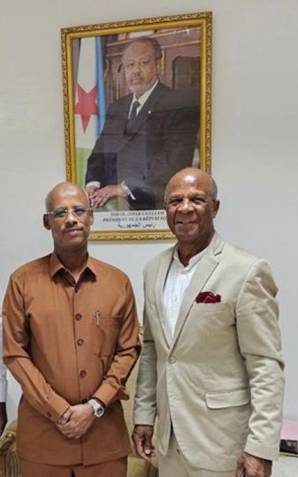 Le ministre djiboutien de la Santé: « Notre pays est très reconnaissant envers les médecins cubains pour leur travail humanitaire, et aucune pression extérieure ne nous y contraindra »
misiones.cubaminrex.cu/fr/articulo/le…