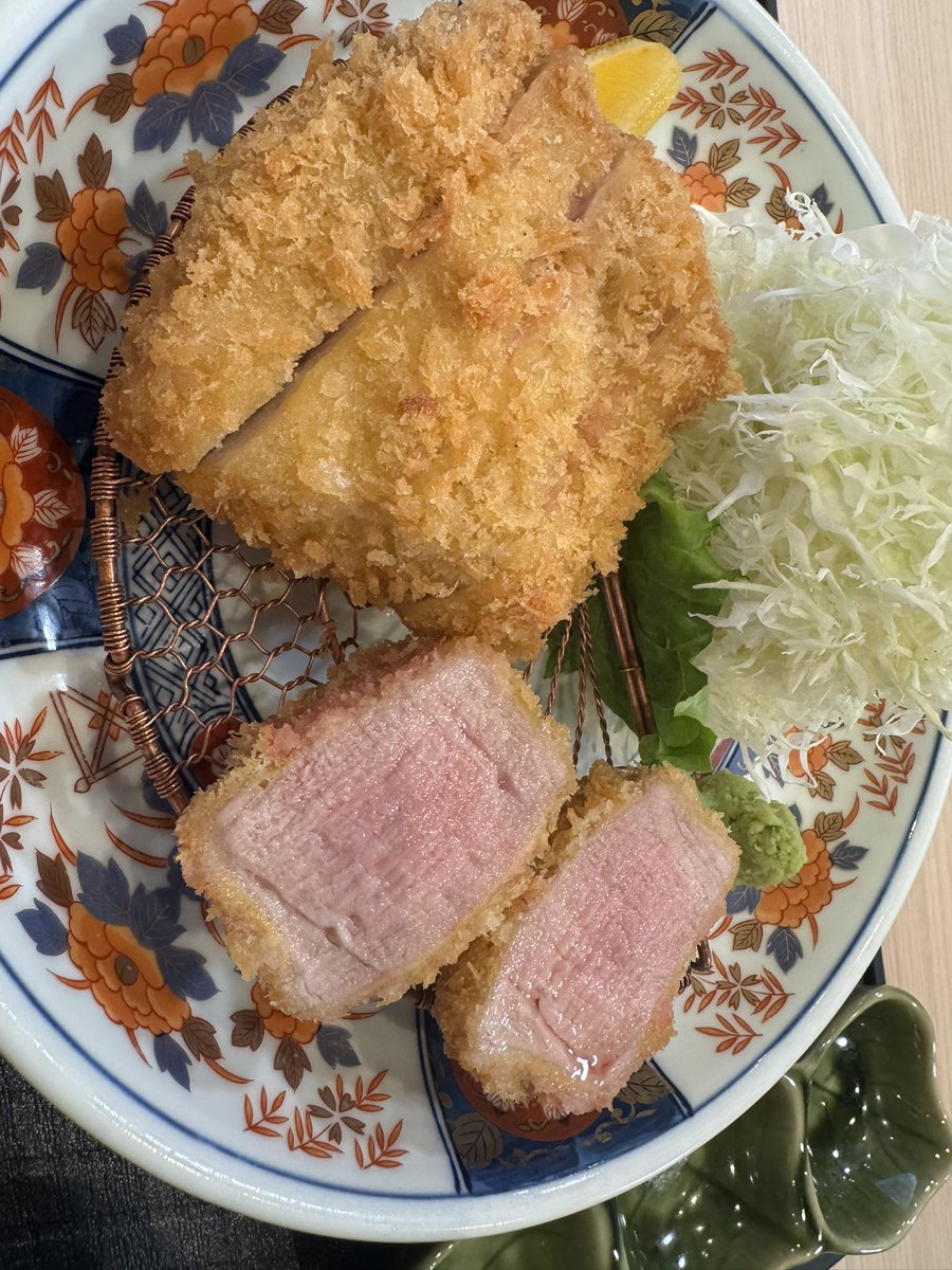 dasuwaikaa's tweet photo. 6月18日(水)
#東海テレビスイッチ 9:50〜
明日はいつものスタジオ出演だけでなく
ロケ映像も放送です！
元プロ野球選手の江川智晃さんを取材させていただきました🥩✨
挑戦のその先で更なる挑戦。
まっすぐな言葉からたくさん力をいただきました。
配信もあるので、絶対観てください🥳 https://t.co/U5Cnrg0xJ0