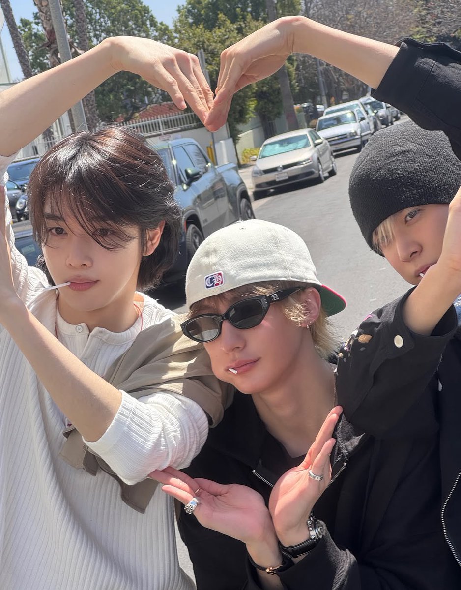 beyourpers's tweet image. how 2 trends your heart