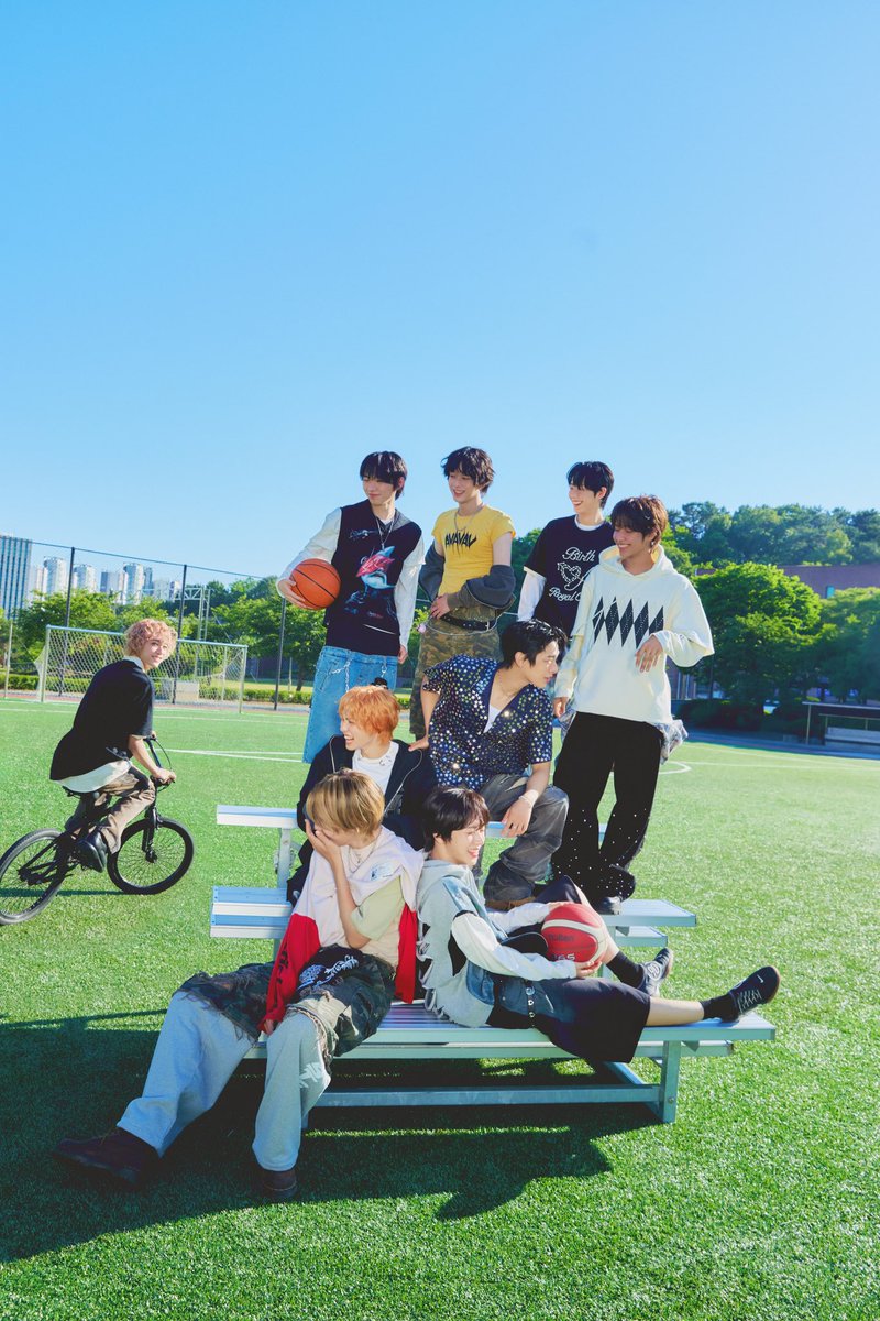 AHOF_official's tweet photo. Concept Photo 1

AHOF The 1st Mini Album [WHO WE ARE]
➫ 2025.07.01. 6PM (KST)

#AHOF #아홉
#WHOWEARE https://t.co/ZvABwaQHE1