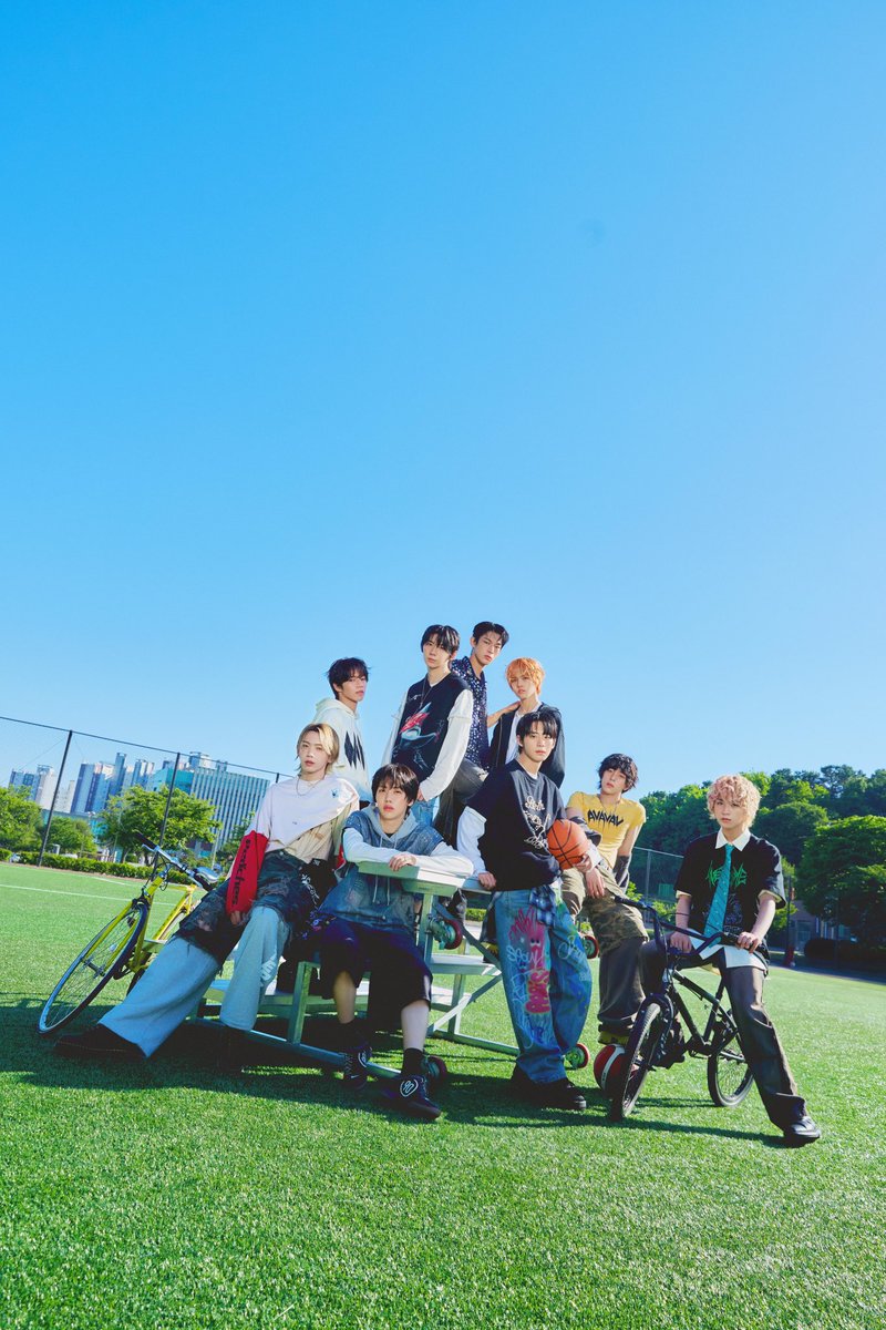 AHOF_official's tweet photo. Concept Photo 1

AHOF The 1st Mini Album [WHO WE ARE]
➫ 2025.07.01. 6PM (KST)

#AHOF #아홉
#WHOWEARE https://t.co/ZvABwaQHE1