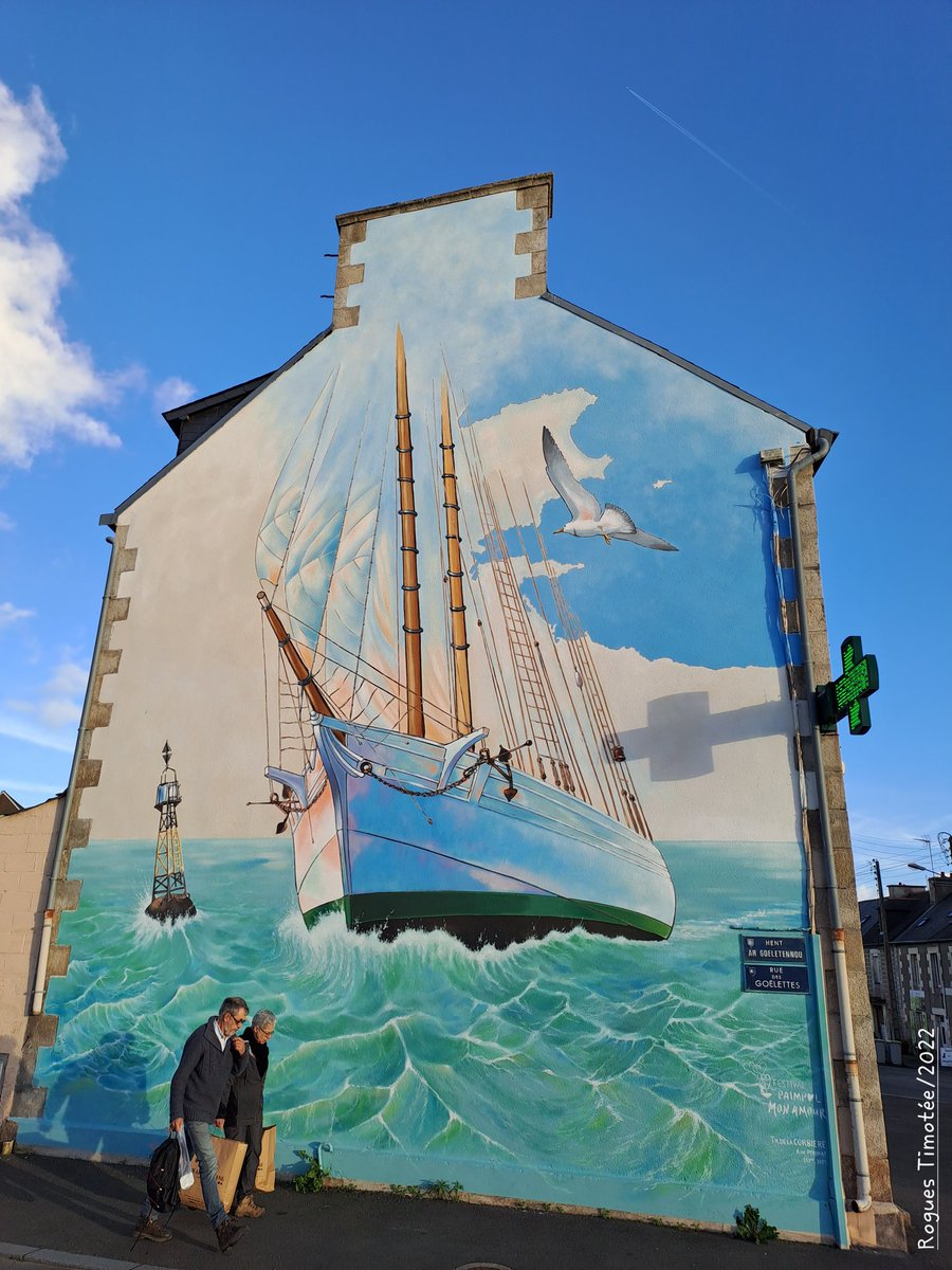 Evit cheñch ar wech-mañ n'eo ket politikel al livadenn met nemet evit enoriñ ar mor a zo tro dro deomp ha labour.erien.ezed ar mor. Poltred tapet e Pempoull e 2022 .
#Breizh #armor #Bretagne #BZH #BzhDieub #Brezhoneg