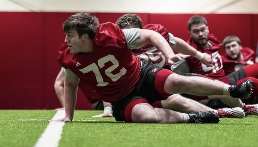 72! 

We are just <a href="/PyleGibson/">Gibson Pyle</a> days away from the return of #Nebraska football 

Get to know the second year #Huskers offensive lineman: hastingstribune.com/husker_red_zon…