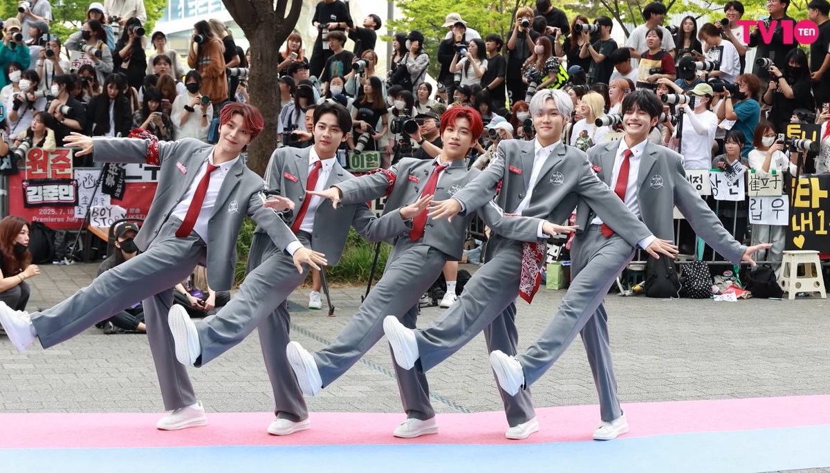 raa 🍀 tweet media