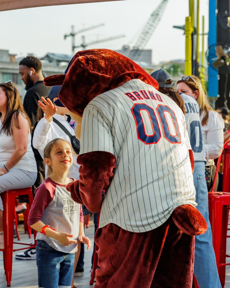 CapitalOnePark's tweet photo. Mascot status: Legendary. 

Happy National Mascot Day to our beloved Bruno! What’s your favorite Bruno dance move? 🕺❤️ https://t.co/u71cnB1Vzt