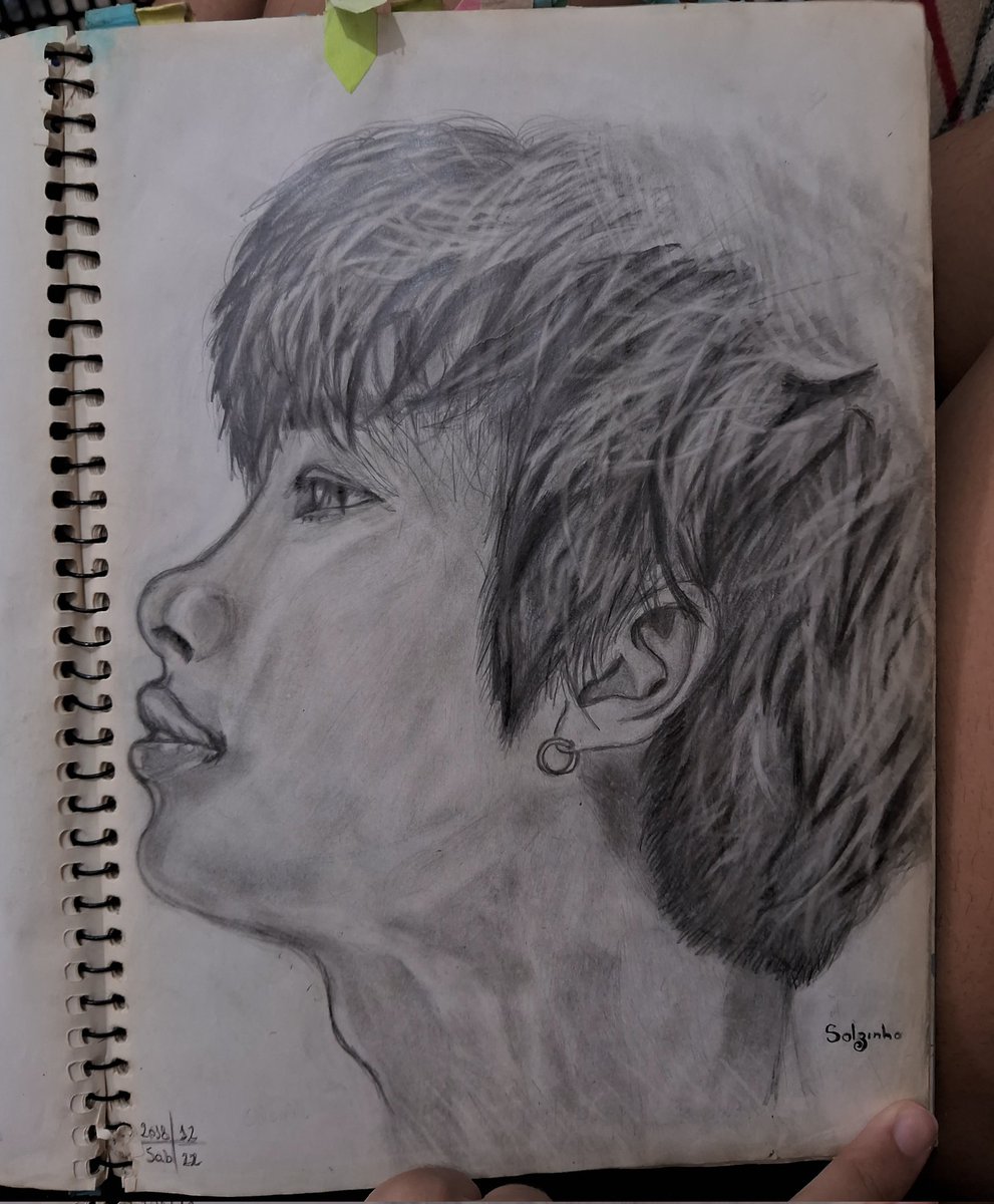 "Ai mas q nao sei oq bagi do nada gostando de bts"

Eu em 2018 passando 13 horas desenhando o namjoon KKKKKKKK