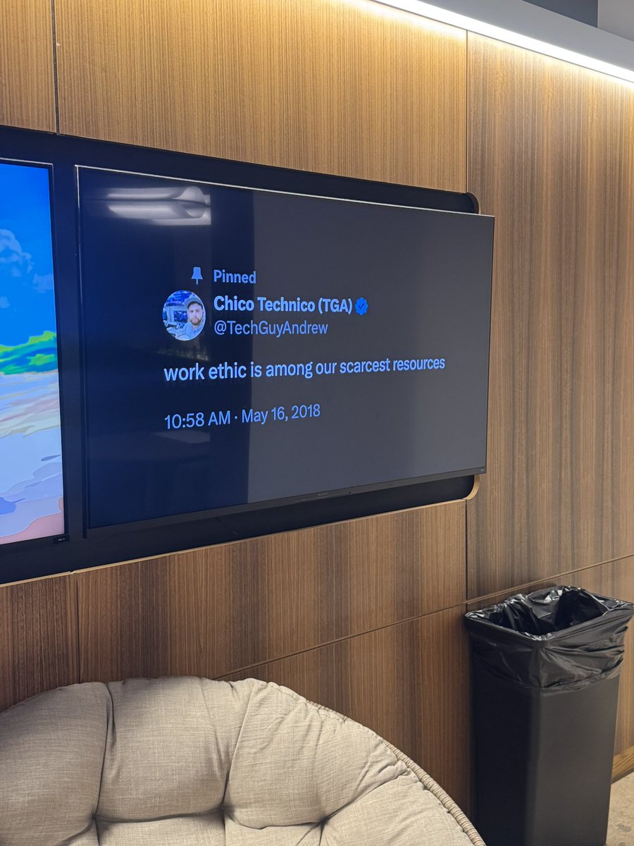 paigepullman's tweet image. 