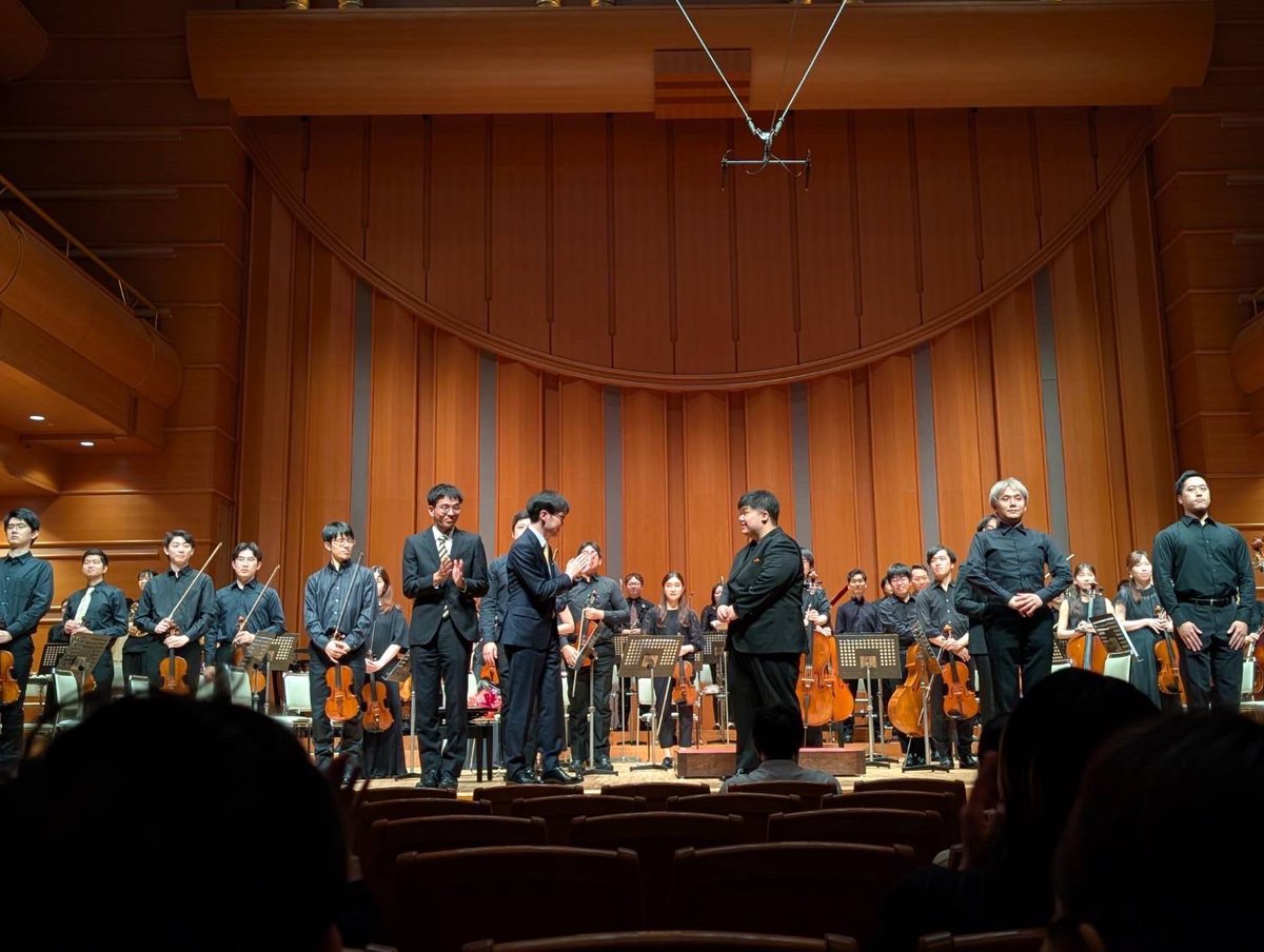tk0625_cond's tweet photo. 管絃戯画の公演が無事に終了しました！
全曲が世界初演の珍しい演奏会でしたがどの曲も魅力に溢れて楽しい演奏会でした☺️
作曲→演奏会まで全てを一から作り上げる大変さを乗り越えて、大成功に導いた作曲家兼運営の皆さまと、それを形にしたオーケストラの皆さまの力添えに心から感謝申し上げます🙇‍♂️ https://t.co/ZMC9R4MaeY
