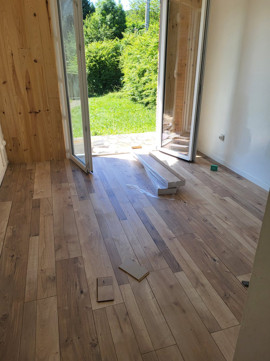 Il faut que mon fils arrête de déménager, ou je vais commencer à saturer pour les travaux.