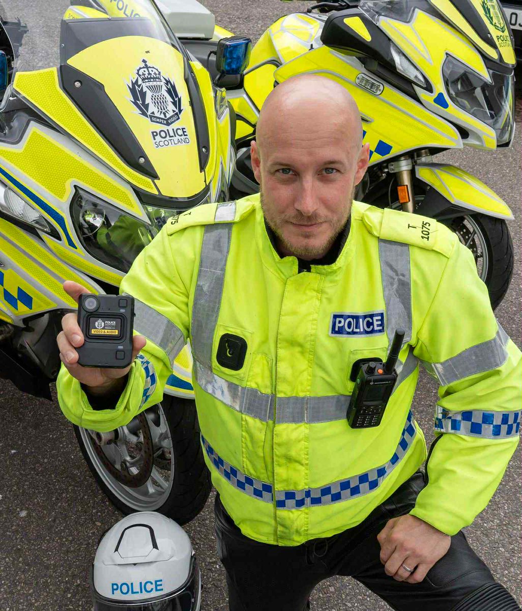 Police officers equipped with body worn video cameras were on duty in the Highlands &amp; Islands today (17 June), as the national roll-out across Scotland continues. 

Around 400 N Div officers will get the new devices over the coming weeks. 
 
More info 👇 

orlo.uk/UZe5H