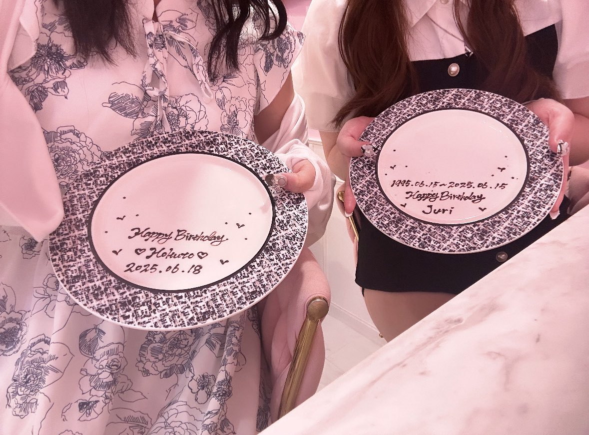 𝑚 ⟡ tweet media