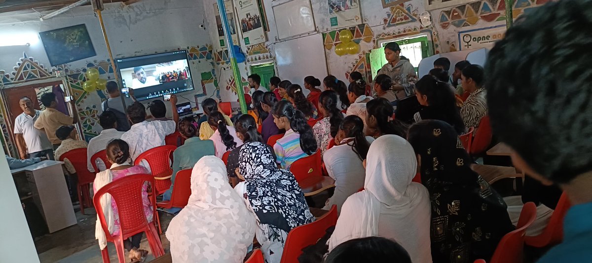 brlps_jeevika's tweet photo. A new dawn on the land of Phanishwar Nath Renu.
CEO, JEEVIKA, Himanshu Sharma, inaugurated Bihar’s 1st AI-enabled #DidiKiLibrary in Mela Ground,Forbesganj. Supported by @ProjPotential &amp; @apneaap,it offers dignity,access &amp; opportunity to marginalized girls &amp; 1st-gen learners. https://t.co/wz9K4ZFXjZ