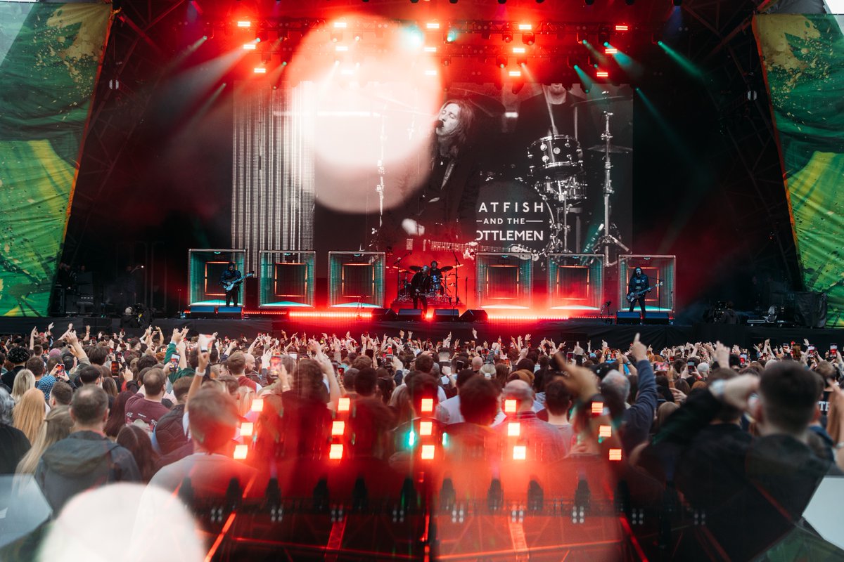 belsonicbelfast's tweet image. A brilliant night at Ormeau Park with Catfish and The Bottlemen + special guests James 🐊🐊

Full photo album available on our Facebook page 📷