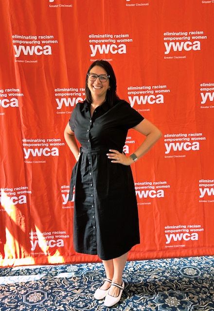 ScrippsHowardFd's tweet image. Congratulations to the Scripps Howard Fund's Philanthropic Development Manager Kaeli Erskine!
Erskine graduated from the YWCA Greater Cincinnati Rising Star Equity Leadership Program. @YWCAUSA