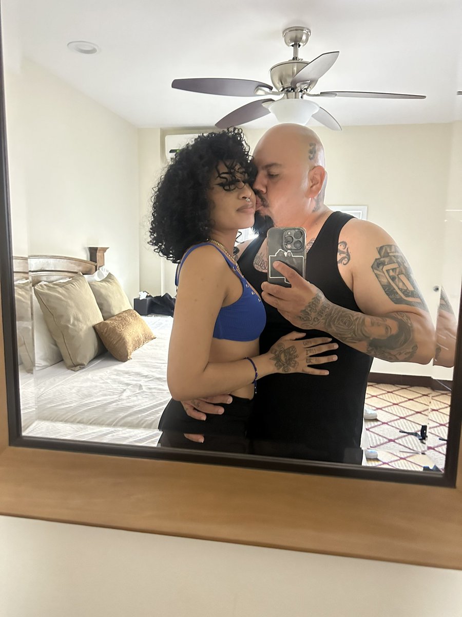 OSOGOOD5's tweet image. Mi costeñita