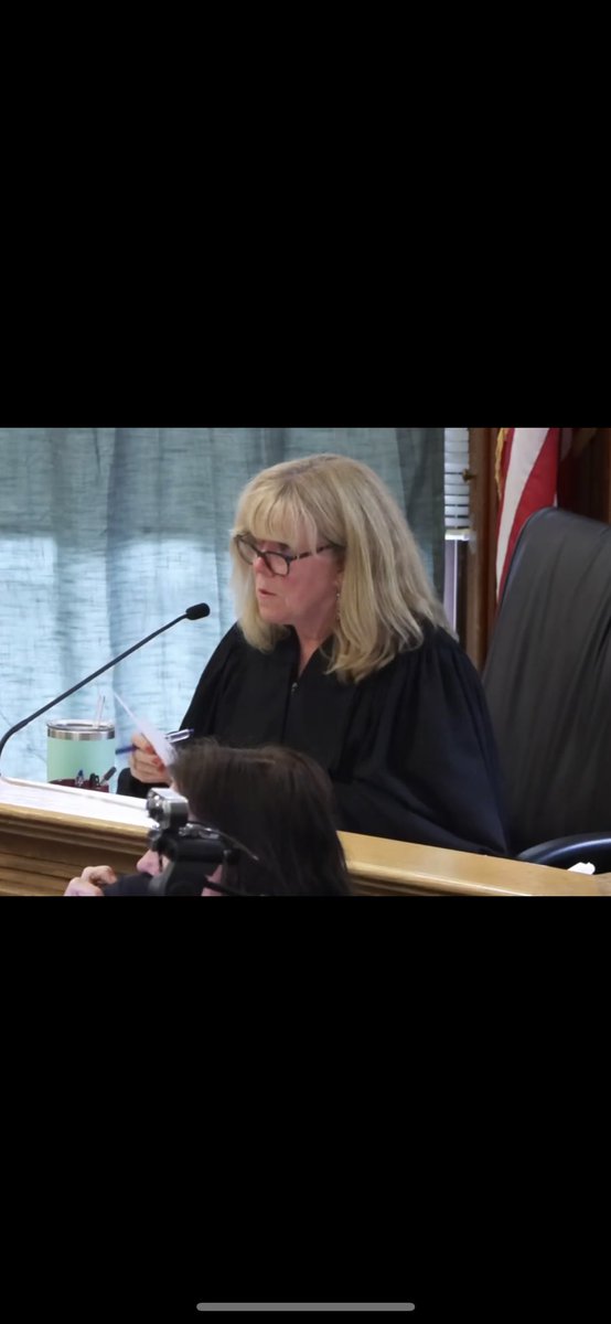 scooperon7's tweet photo. The jury has 3 questions in the Karen Read retrial on their third day of deliberations..#1What is the time frame of the OUI…12:45 or 5AM #2 are the video clips of Karen evidence #3 does convicted guilty on a sub charge like 2-a mean convicted on the overall charge #7News https://t.co/zJCqmGSYYa