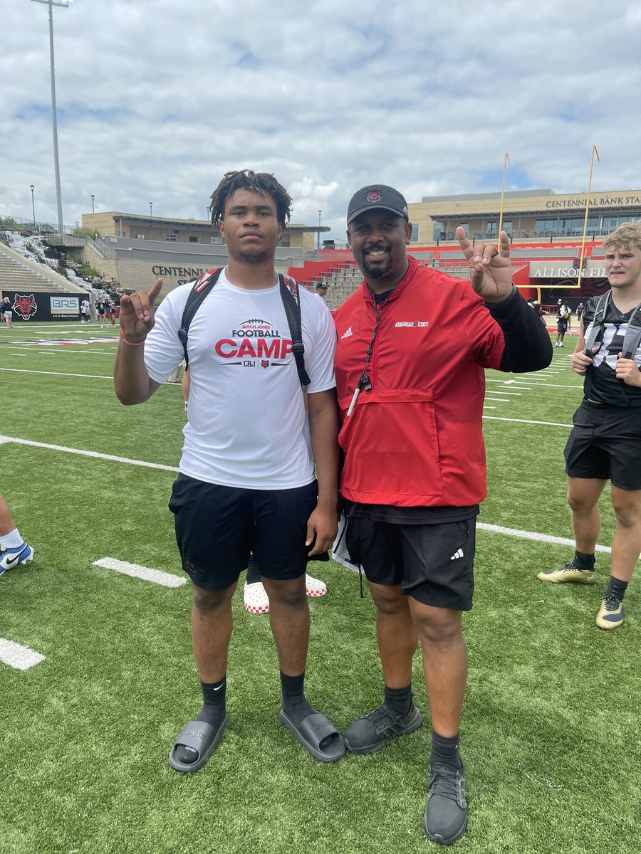 RodJohnsonJr13's tweet image. Thank you for the invite @CoachLovings . Had a great time show casing my skills and getting better.@ParkwayFootball @cbrot34
