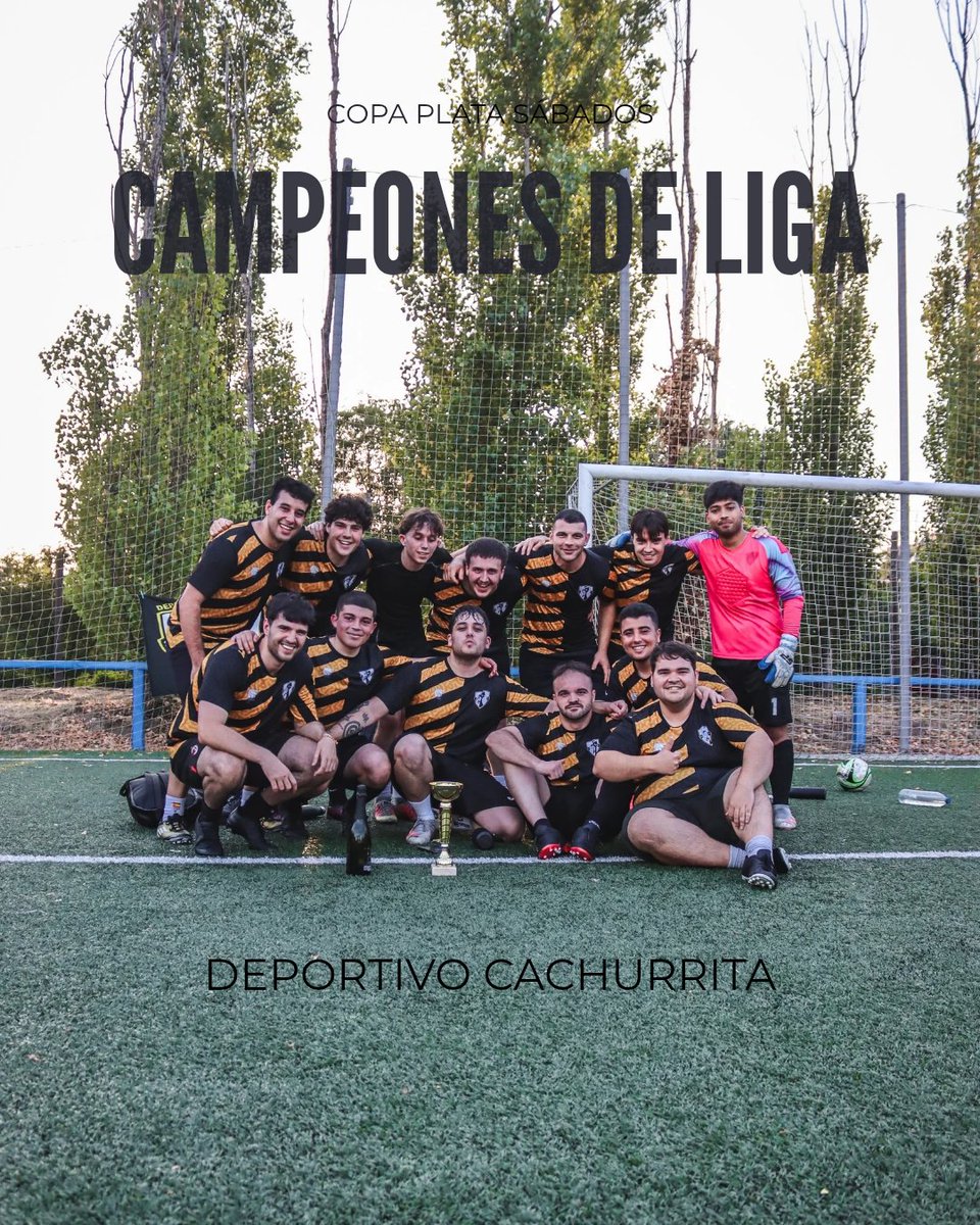 ligafutmad's tweet photo. LIGA ORO Y PLATA SรBADOS 24-25โฝ๐
Felicidades a los jugadores de Fire Club๐ฅ y Deportivo Cachurrita๐ฅ por ganar la liga!!
#futbol #football #ligafutbolmadrid #lfm #madridrio #sabados #deportivocachurrita #fireclub #liga #campeones https://t.co/Yz70GZAzYL