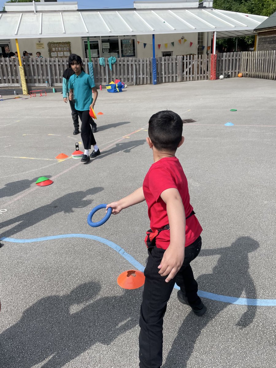 TindalBunney's tweet photo. Year 1 and 2’s Sports Day 2025 kicked off our busy week of sports. Our pupils showed resilience when trying new activities and our parent races were brilliant too! Well done Key Stage One! 🏃🏽 ✨ #NSSW2025 #TeamTindal #TindalSportsDay2025 @arktindal @ArkSchoolsSport @CliftonSGO https://t.co/i022w9Is1d